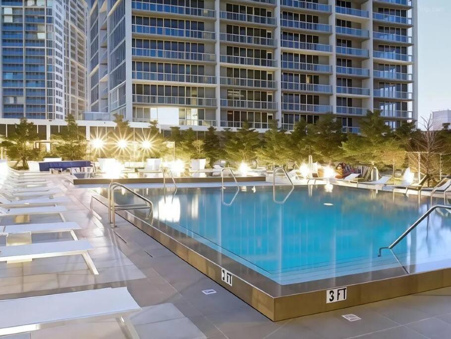 מיאמי W Hotel Luxury High Rise מראה חיצוני תמונה