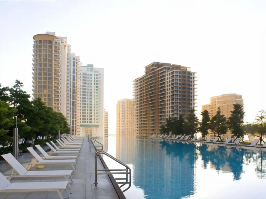 מיאמי W Hotel Luxury High Rise מראה חיצוני תמונה