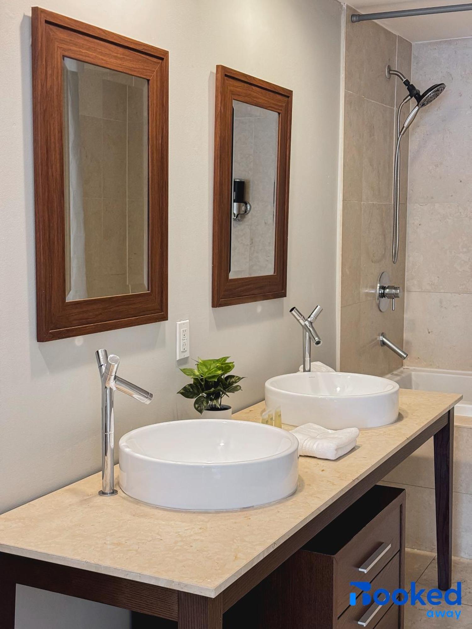 מיאמי W Hotel Luxury High Rise מראה חיצוני תמונה